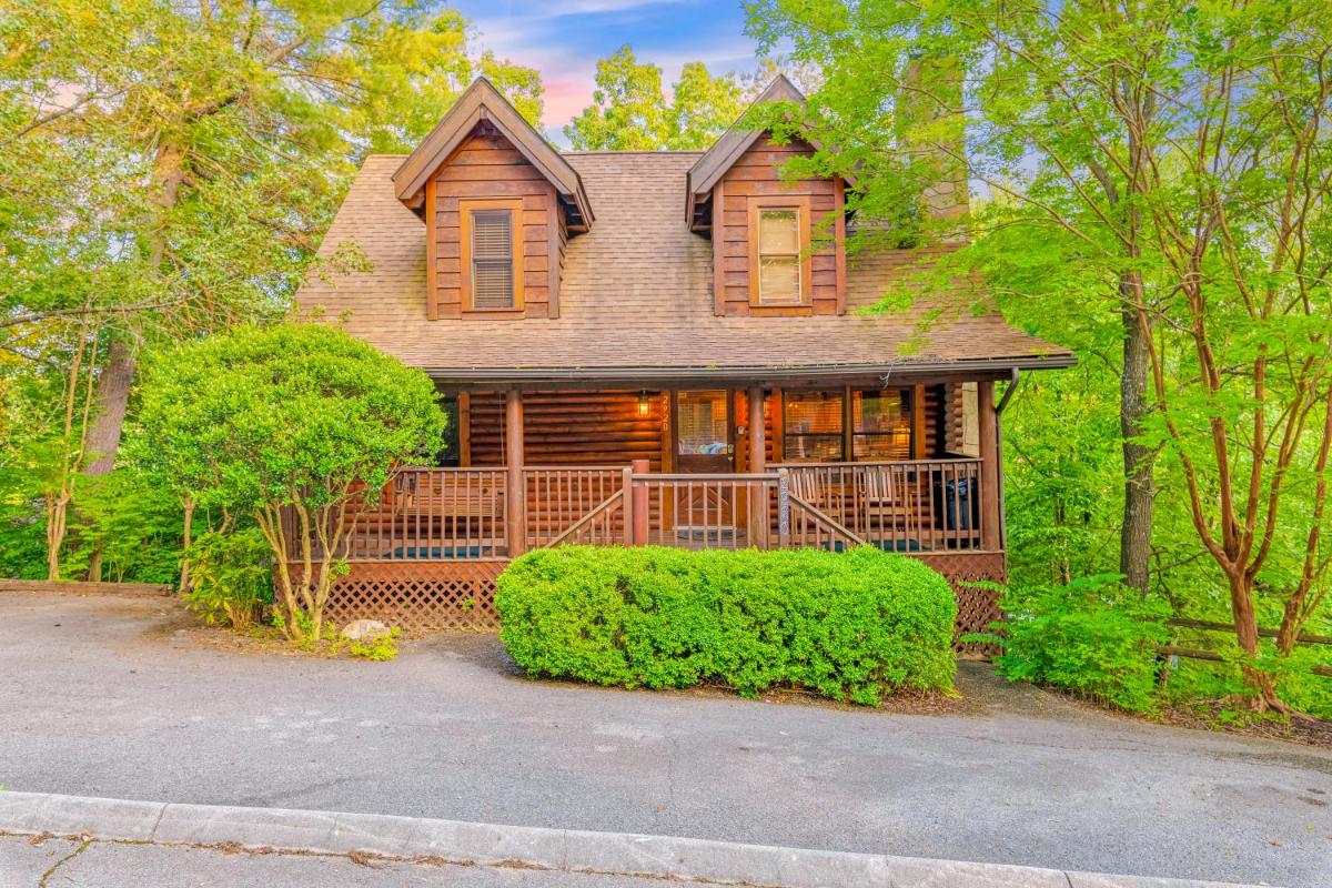 Pigeon Forge Perch - Housity