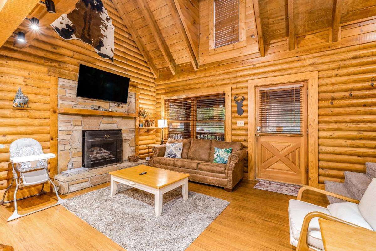 Pigeon Forge Perch - Housity