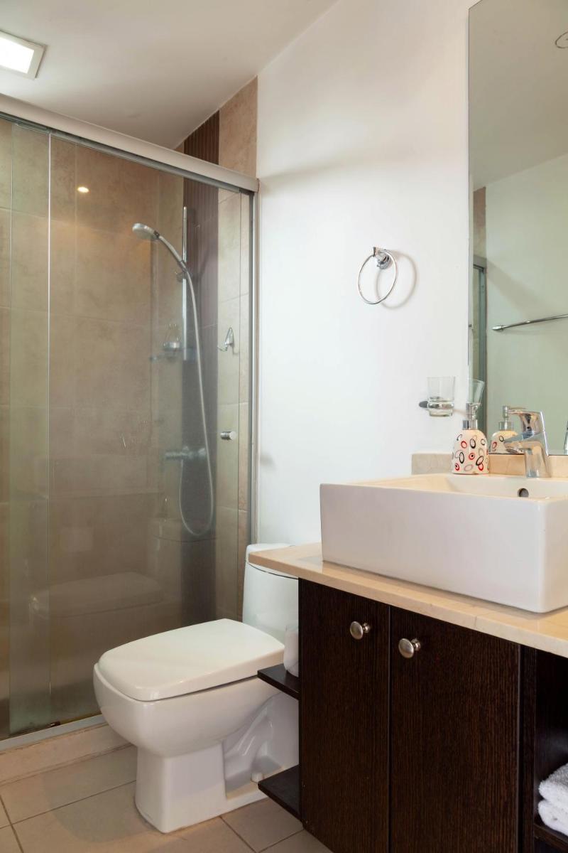 Olympus Apartments - Housity