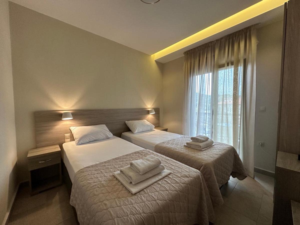 Yulia Luxury Apartments - Hizvo