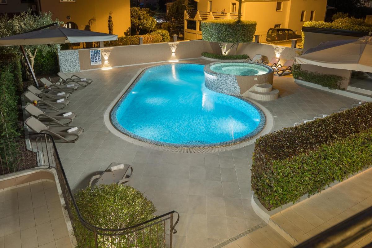 Villa Alena - Housity