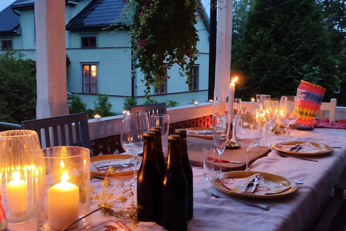 Charming 6 bedroom House & Horse Farm - Sleeps 12 - Housity