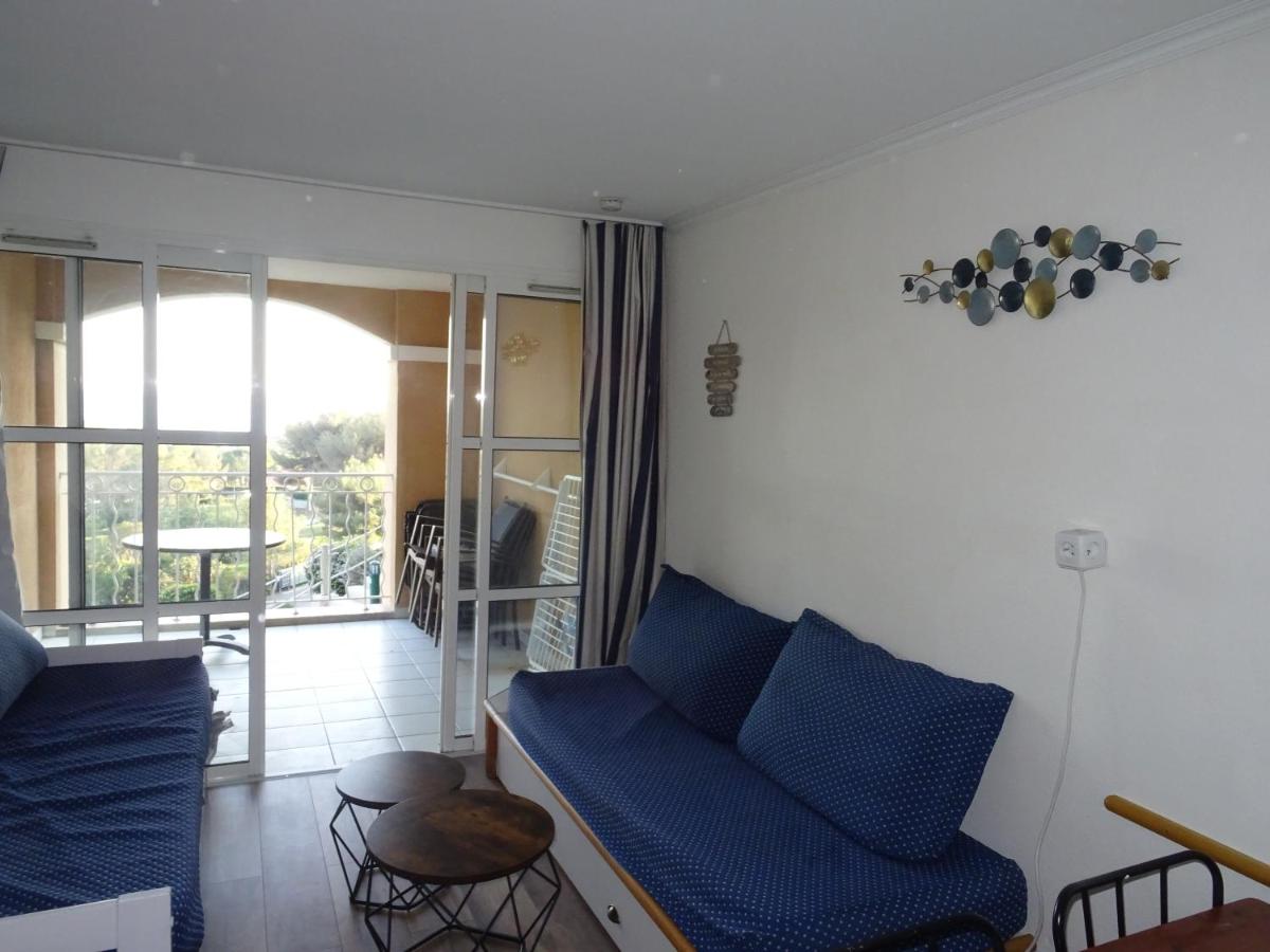 Appt Cap Esterel hameau, belle vue mer, piscine - Housity