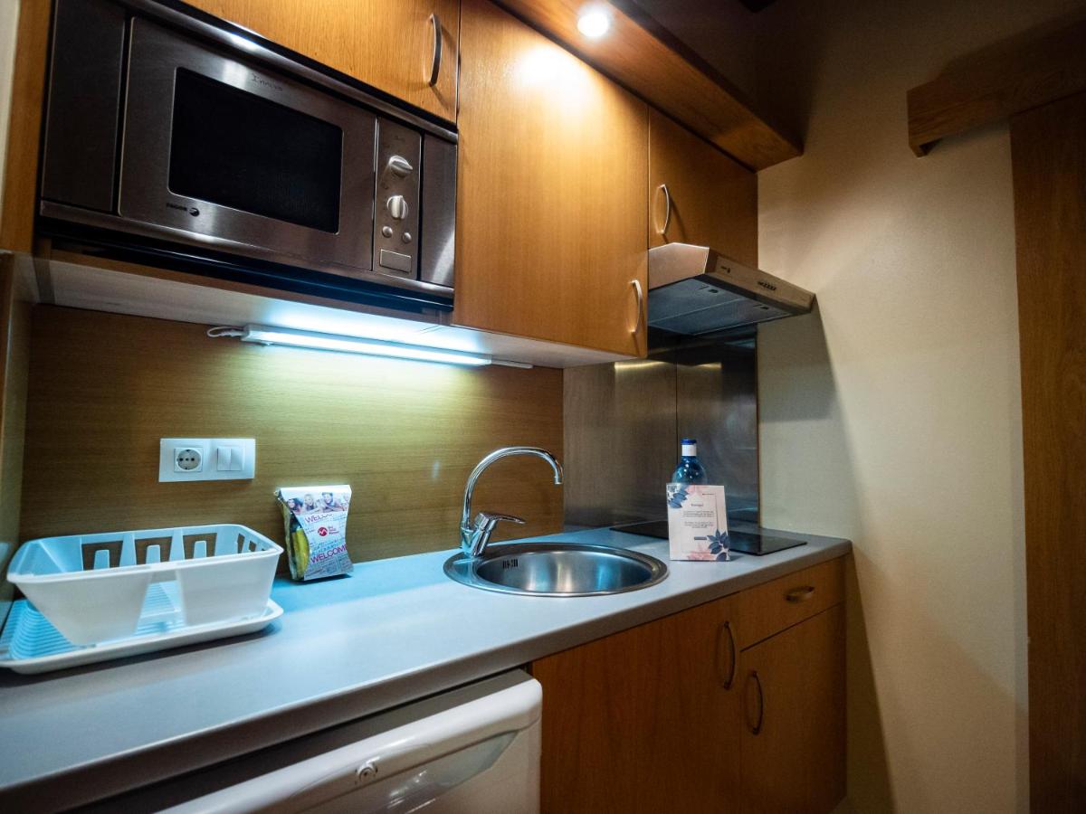 Una cocina o zona de cocina en Aparthotel Siente Boí & SPA