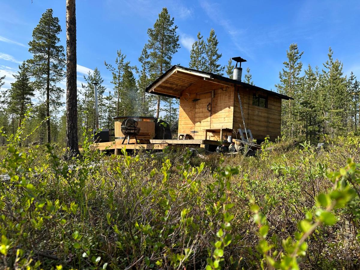 Aurora Husky Hut - Housity