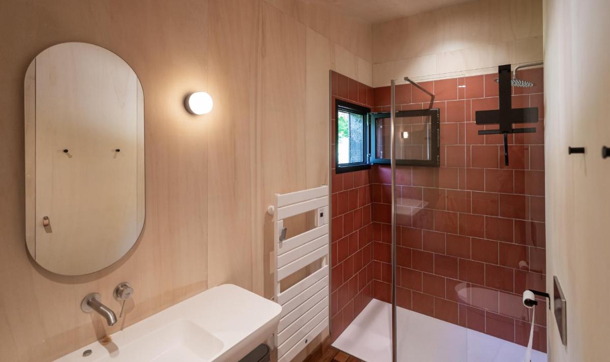 KOKONI K-BANES POSEES - Housity