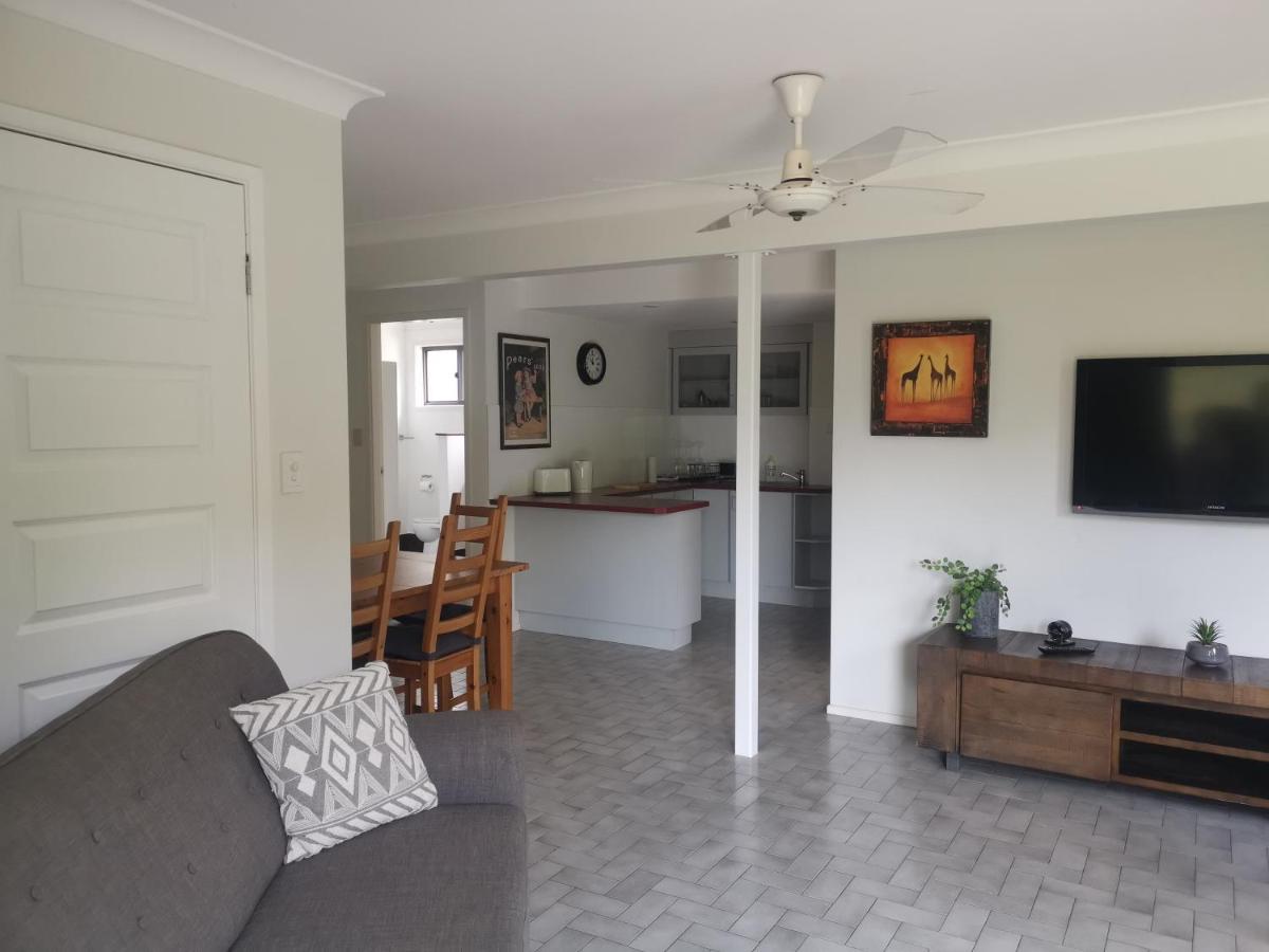Rural Escape - Housity