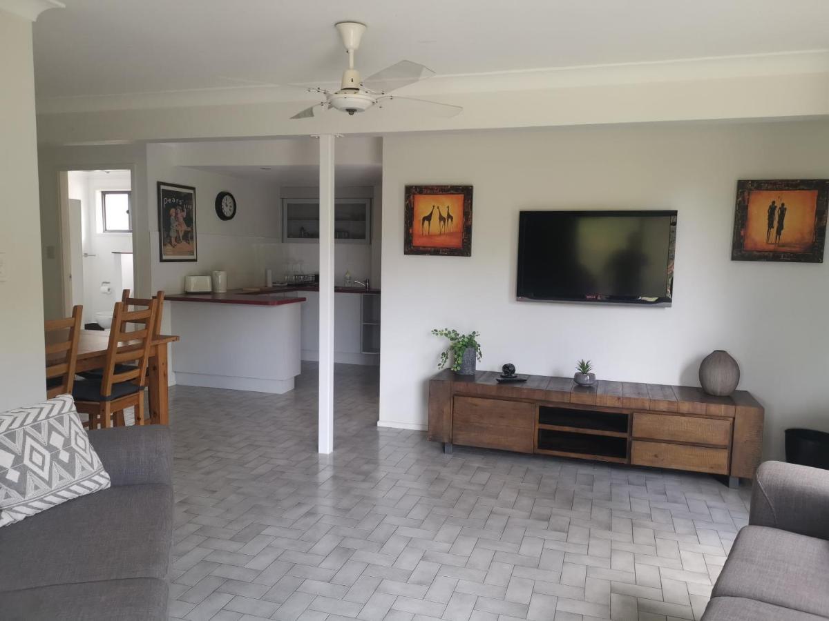 Rural Escape - Housity
