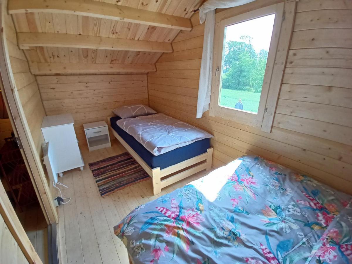 Świerkowe Siedlisko - Housity