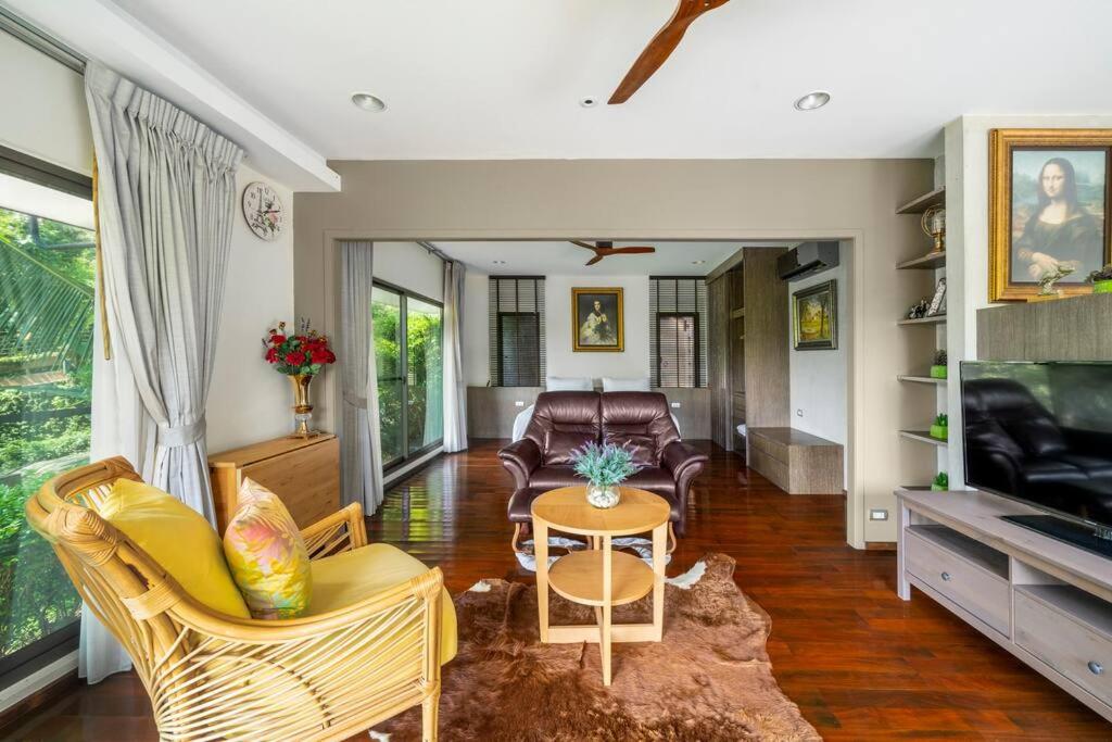 Villa Jacuzzi R6 The Height Khaoyai 1BR byน้องมังคุด - Housity