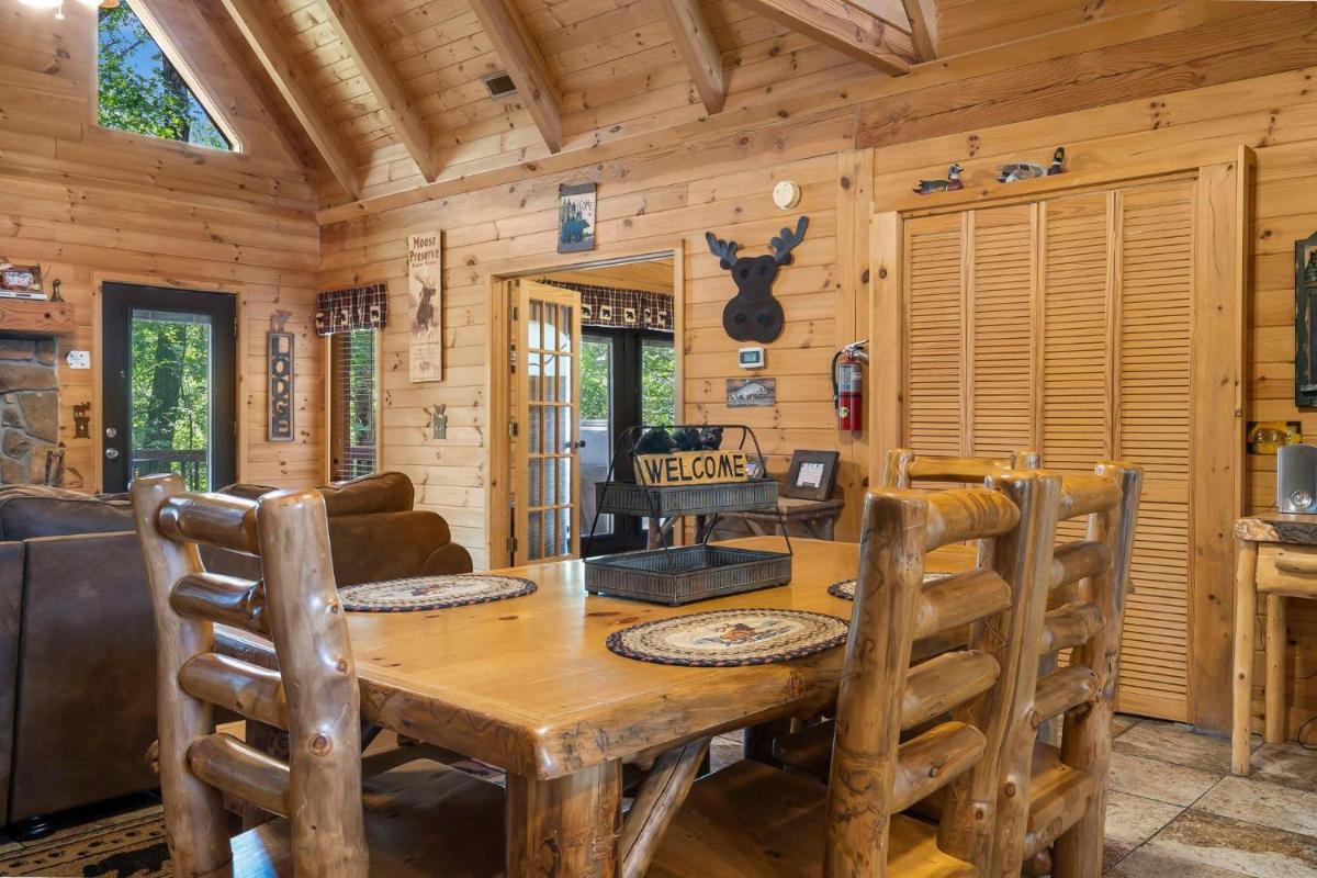 Ozark Preserve with HotTub - Housity