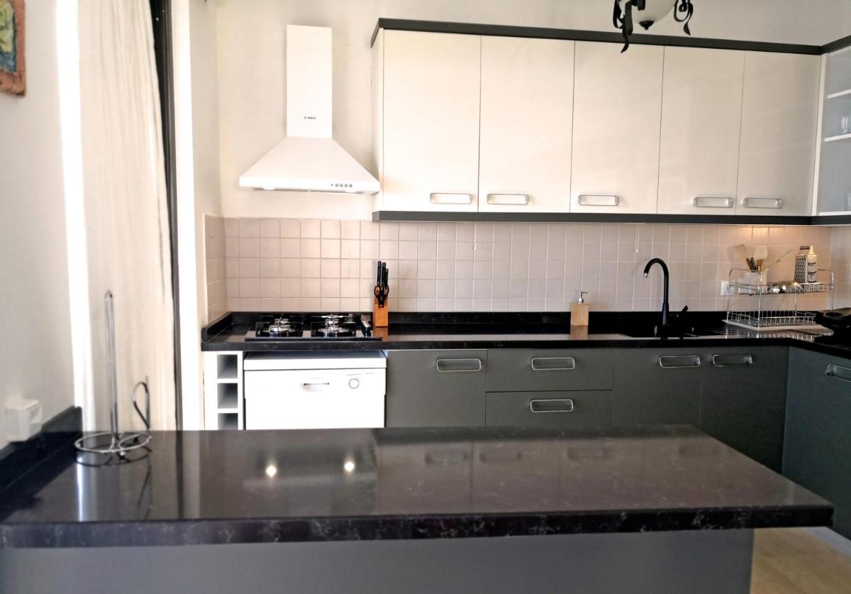 Kalkan Peak House - 4-bedroom villa with stunning Bay view - Housity
