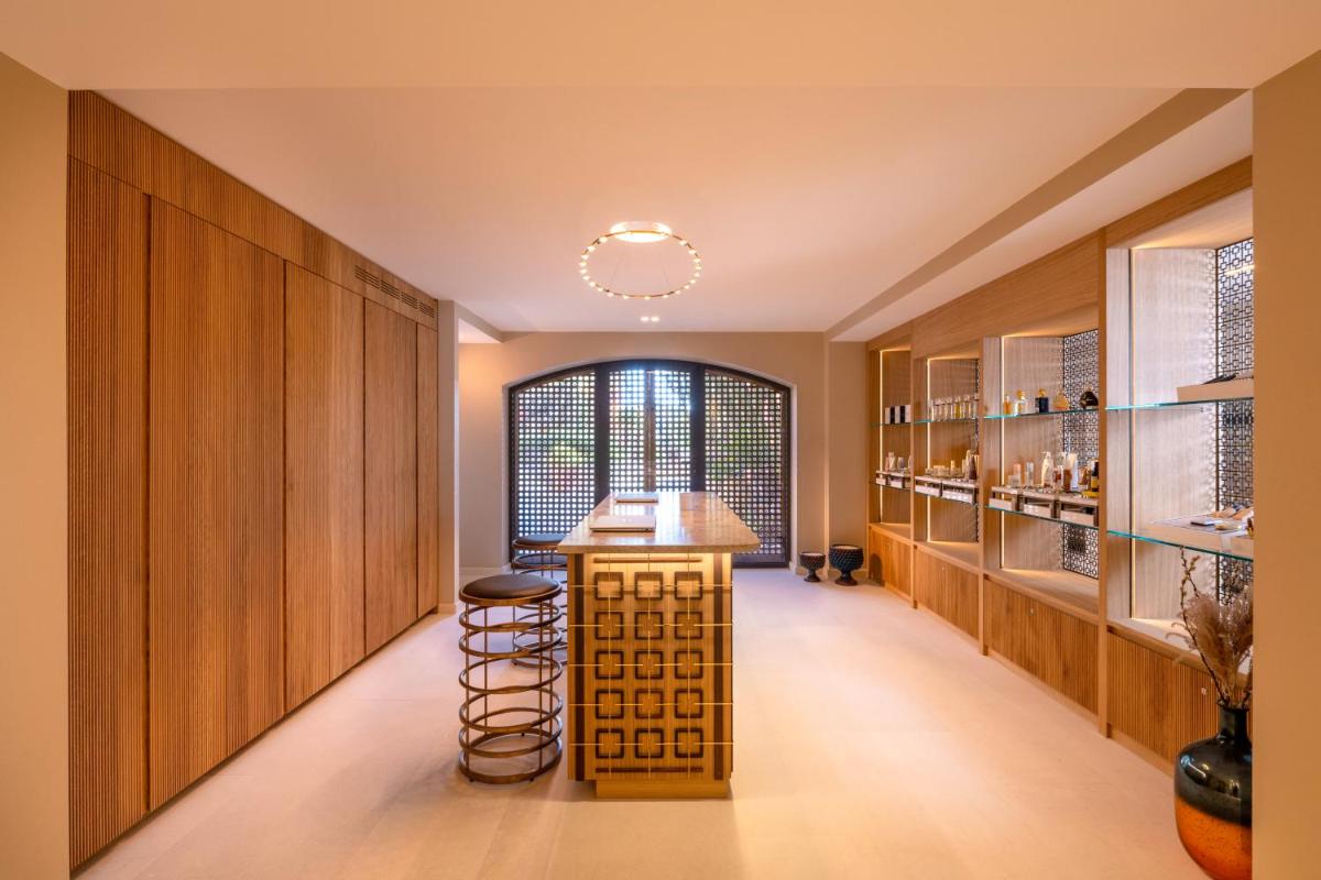 Cuisine ou kitchenette dans l'établissement Hotel Byblos Saint-Tropez Cuisine ou kitchenette dans l'établissement Hotel Byblos Saint-Tropez