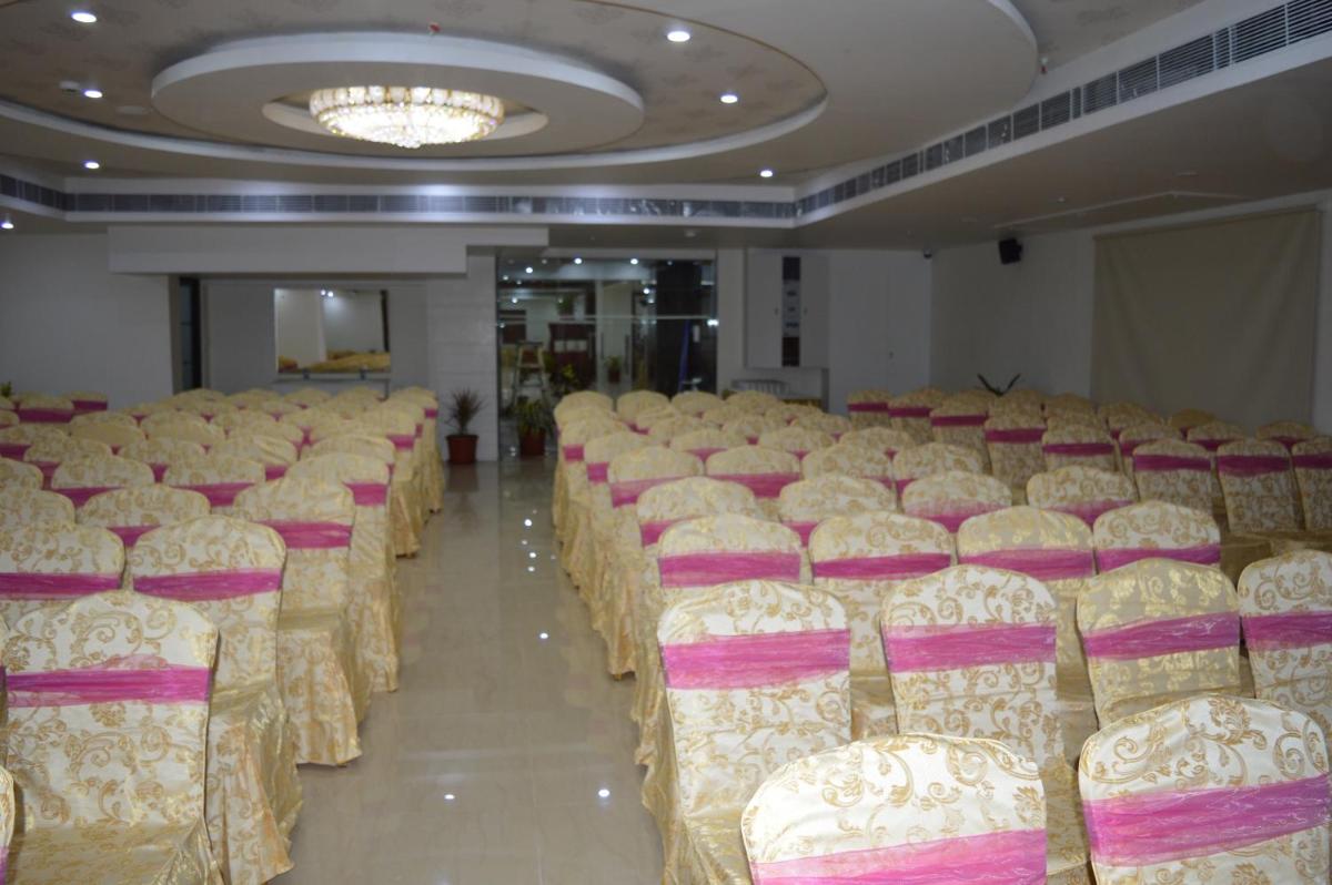 Hotel Diamonds Pearl - Housity