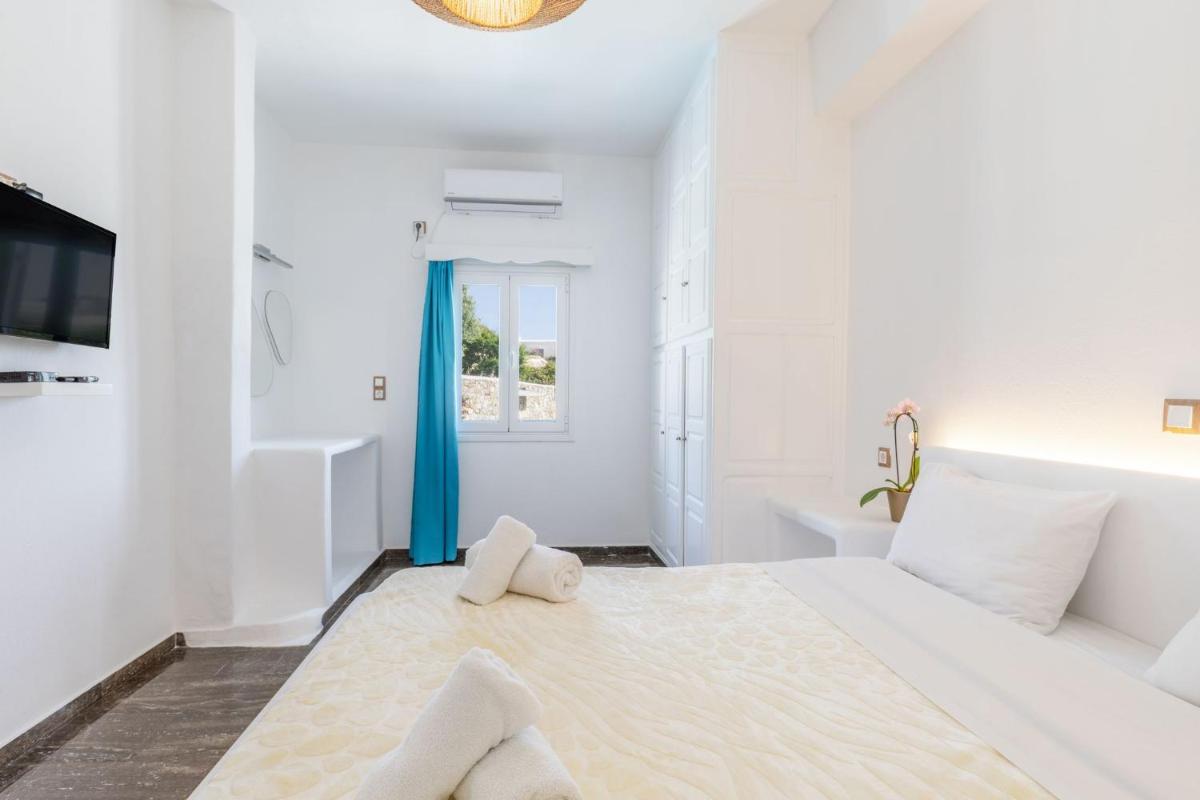 Mykonian Breeze - Housity