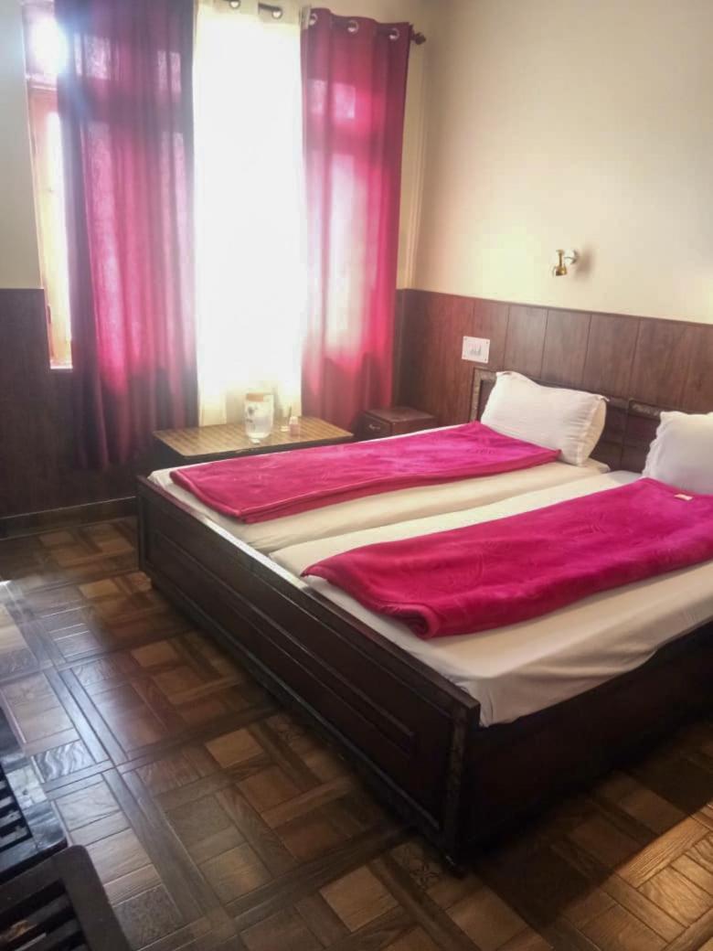 Hotel Gyespa - Housity