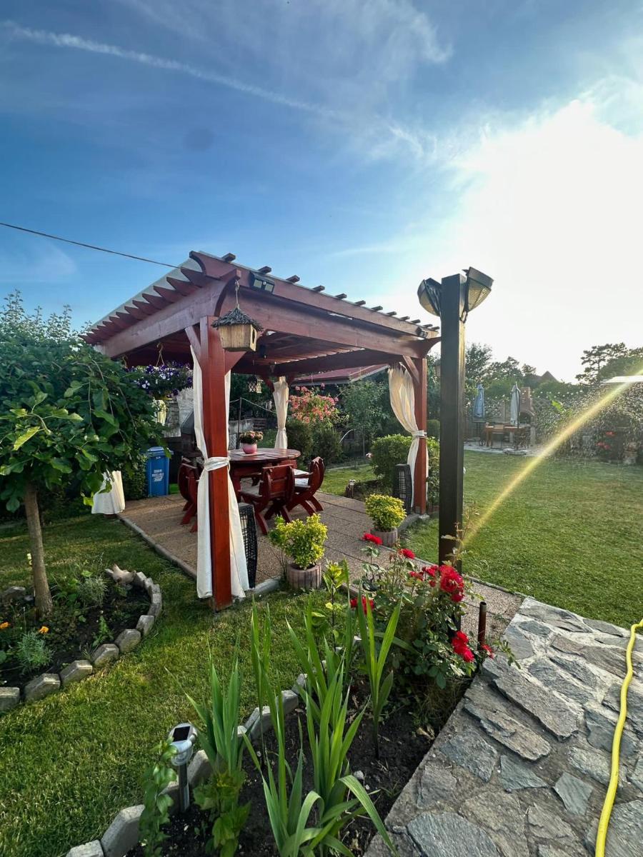 Karol - Housity