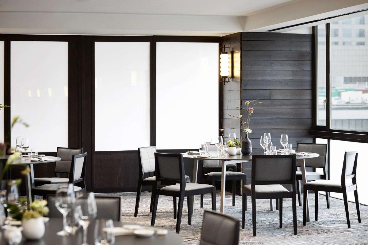 Un restaurante o sitio para comer en Nobu Hotel Barcelona