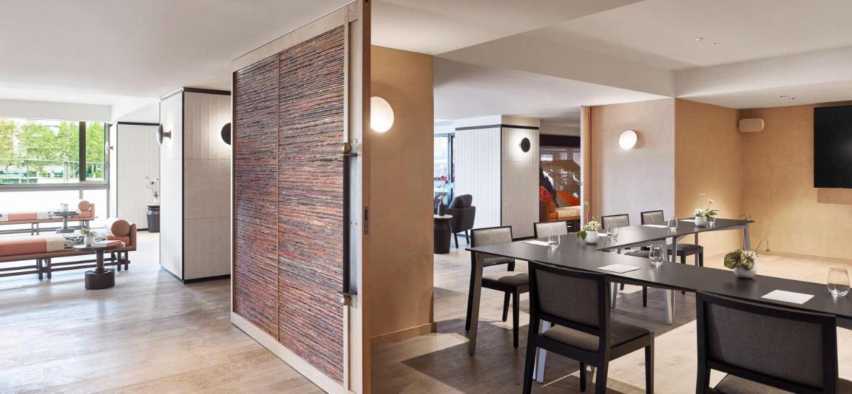 Zona de estar de Nobu Hotel Barcelona