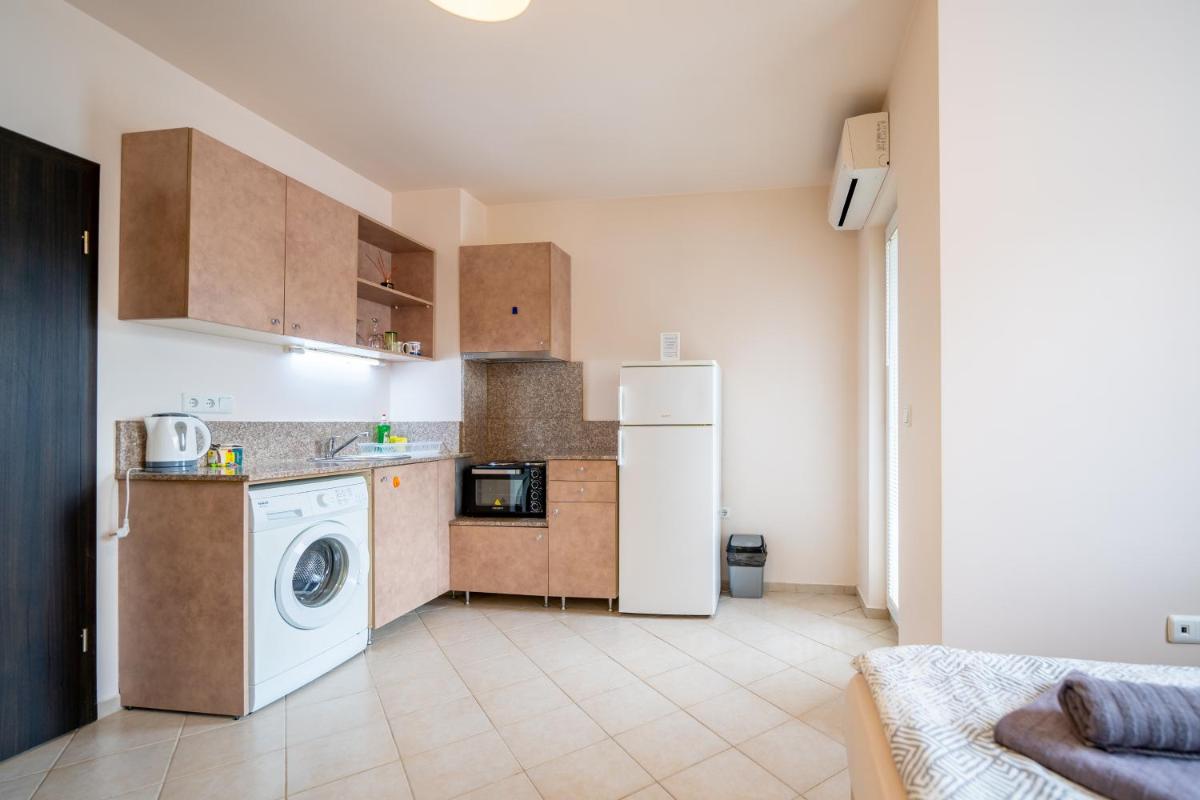 Cozy little apartment in the heart of Studentski grad - Housity