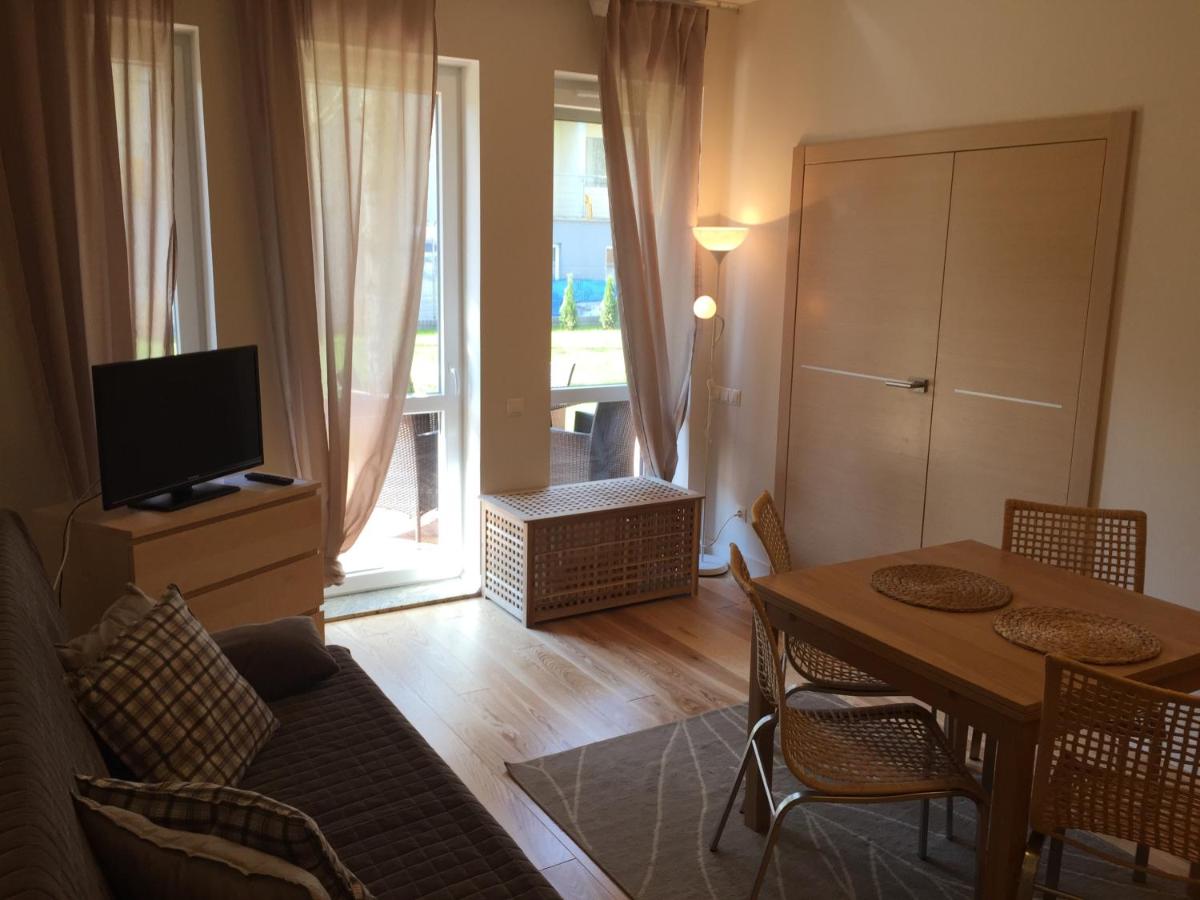Apartament z Tarasem - Housity