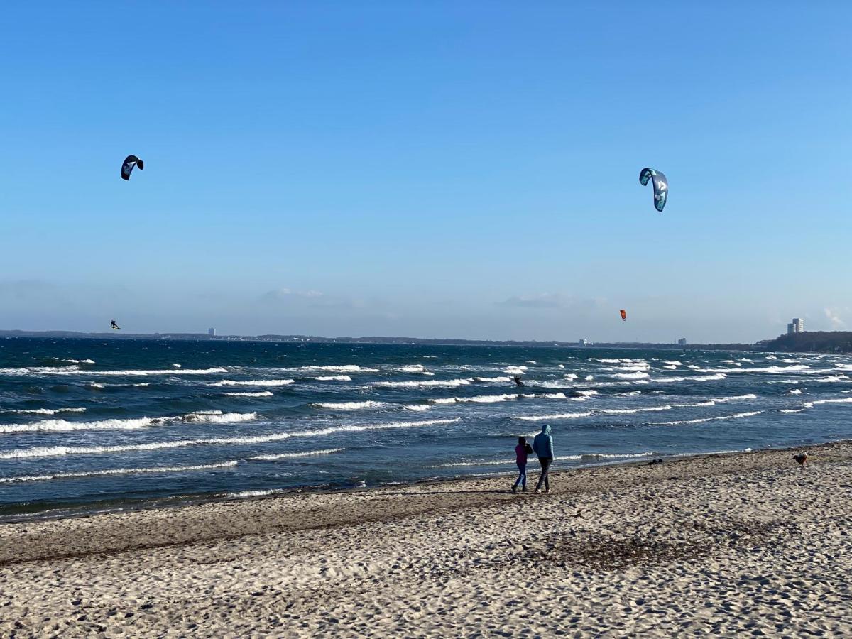 Oase mit Meerblick, Schwimmbad & nahe Hansapark, kostenlos Parken - Housity