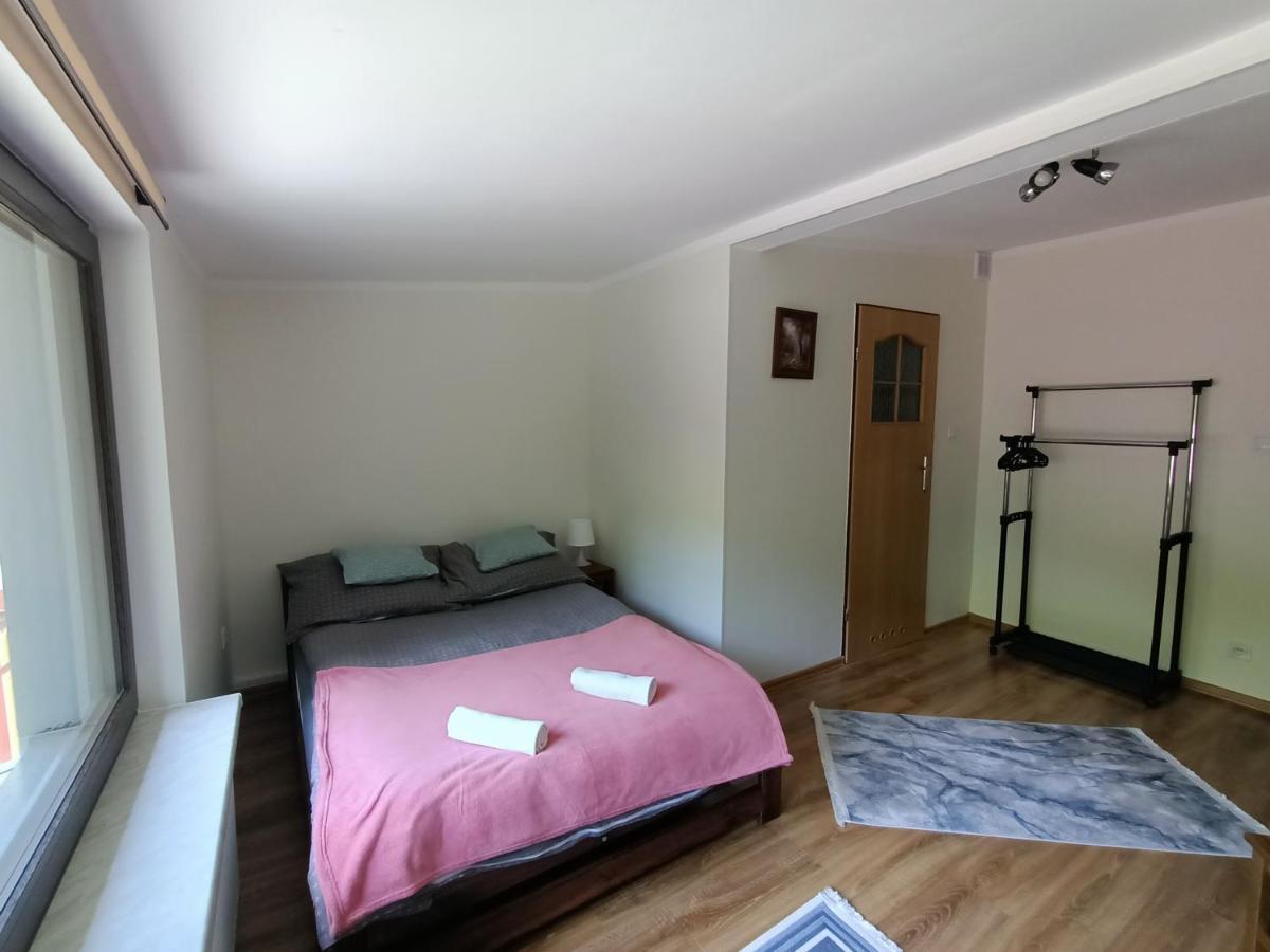 Pokoje Gościnne Wyro i Micha - Housity