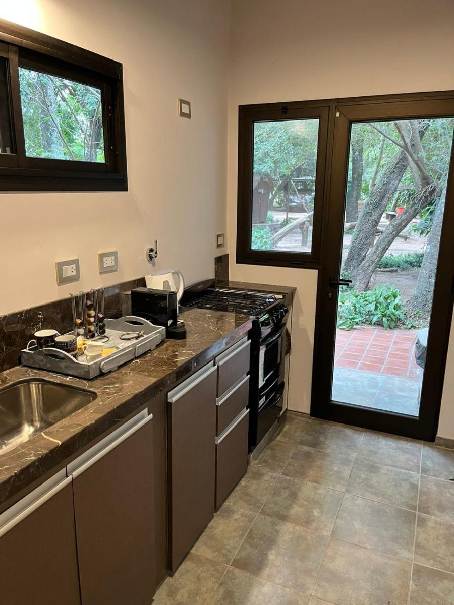 casa-quinta cerca de corrientes y santa ana - Housity