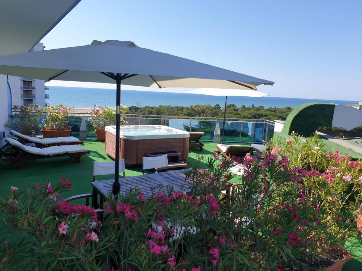 Hotel Cristallo - Housity