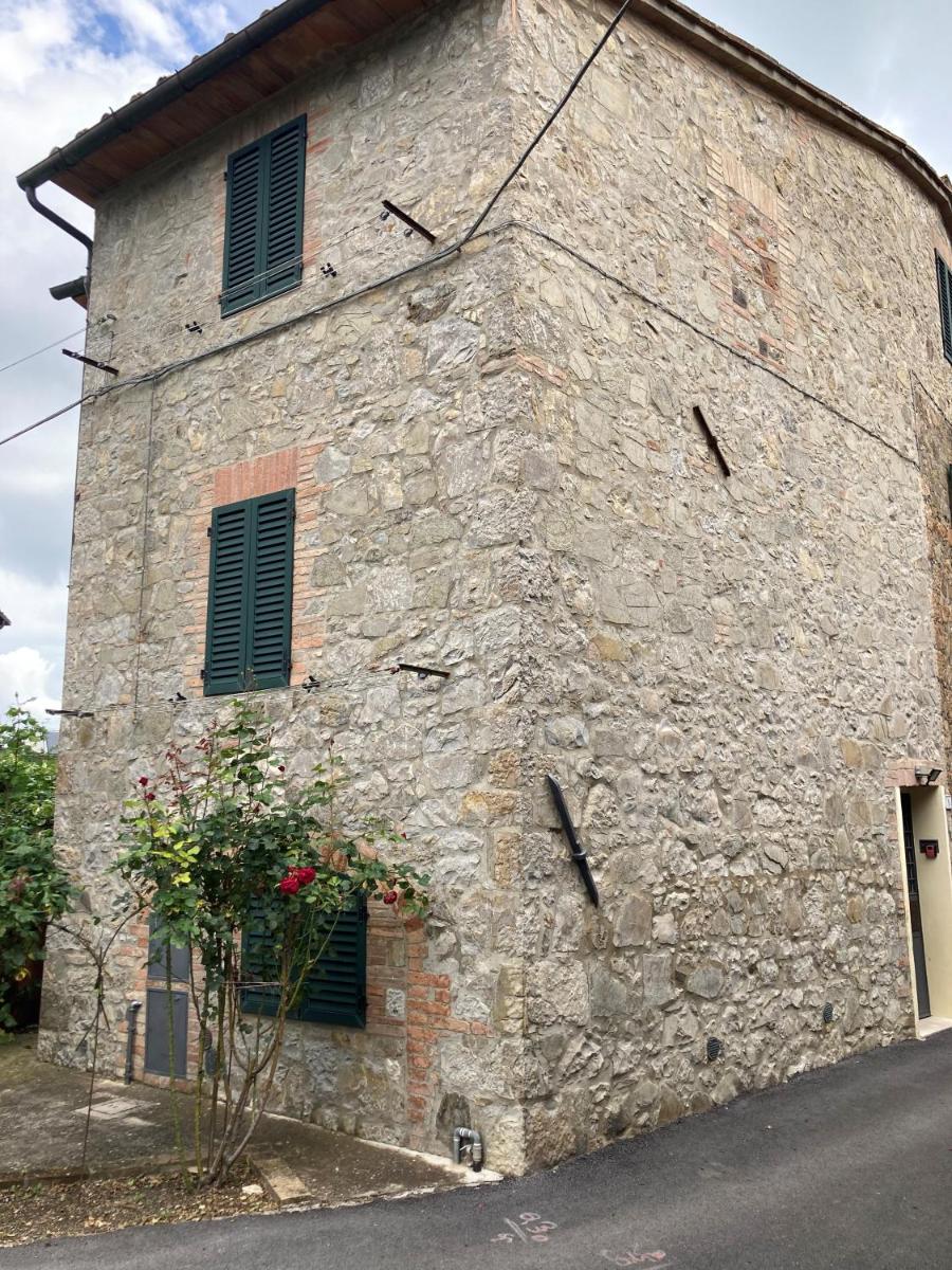 Tower (Terratetto) caratteristico in pietra - Housity