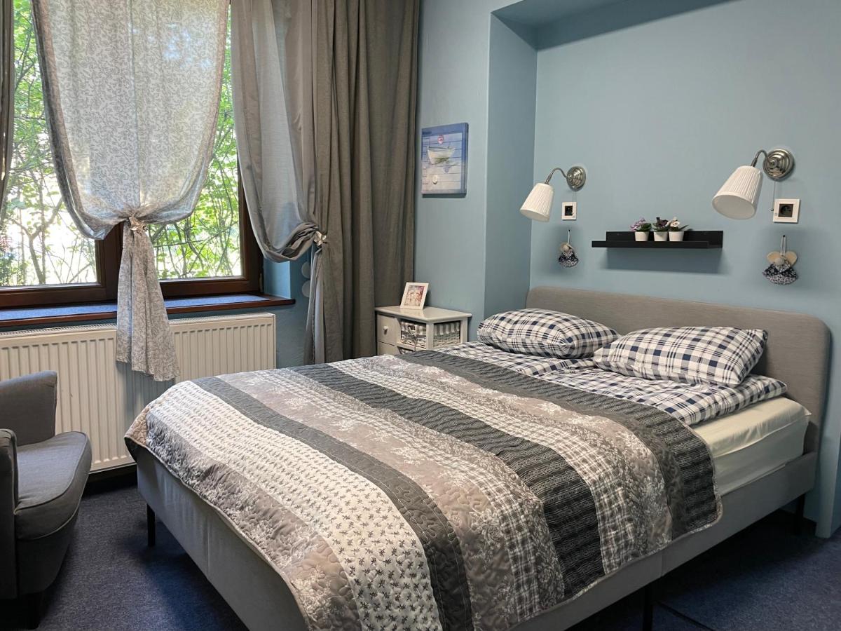 Domek Zielarki - Housity
