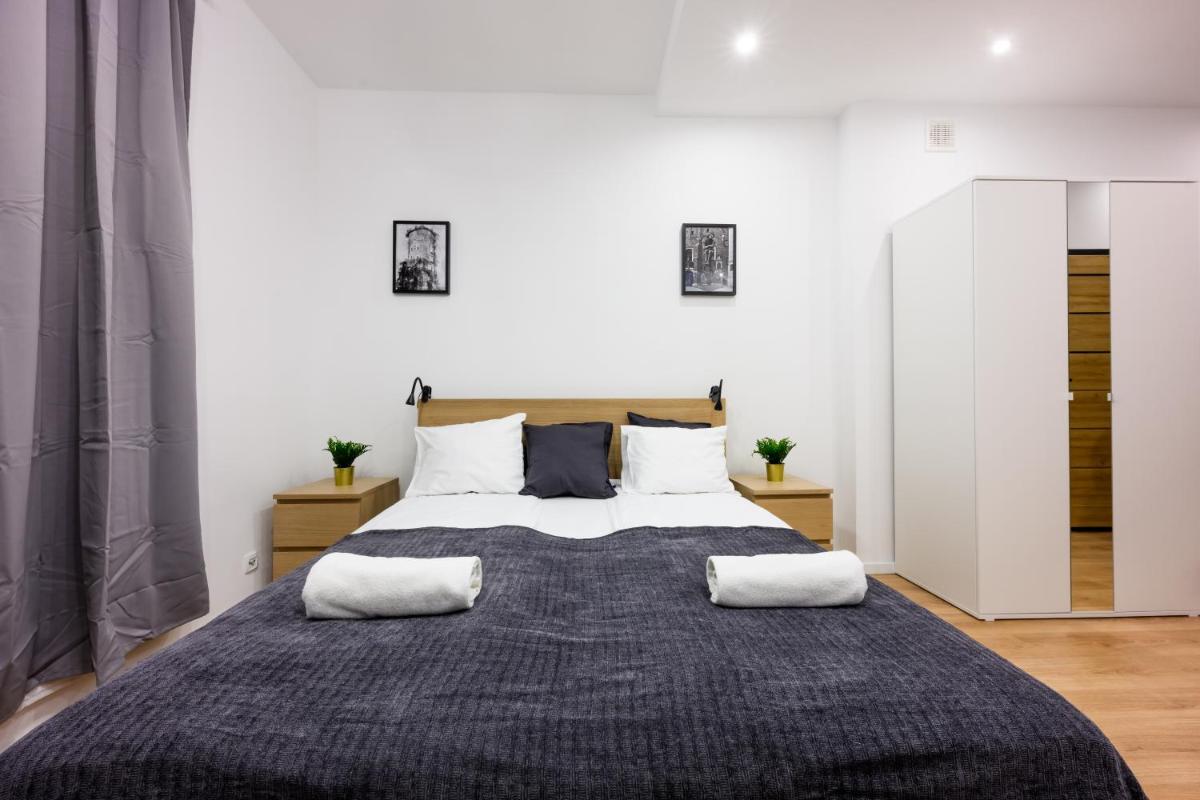 Cracow Rent Apartments - spacious apartments for 2-7 people in quiet area - Kolberga Street nr 3 - 10 min to Main Square by foot - Housity