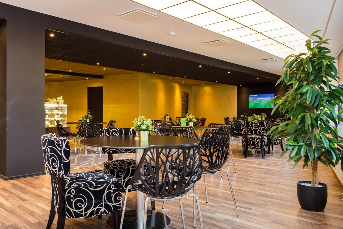 Hotel Dzingel - Housity