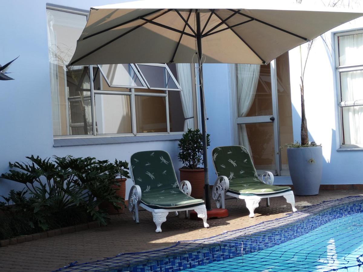 Suitetrails - Isle La Breeze Guest House