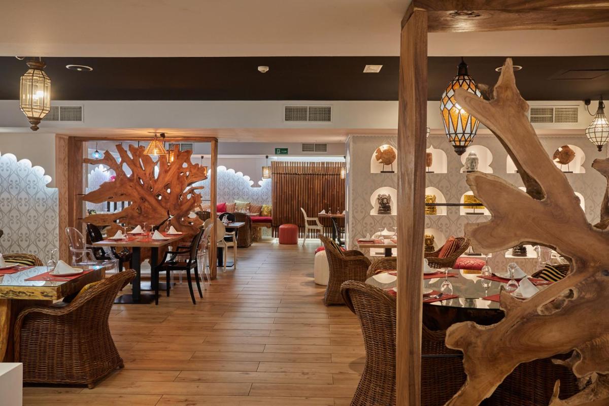 Sandos Benidorm Suites - Housity