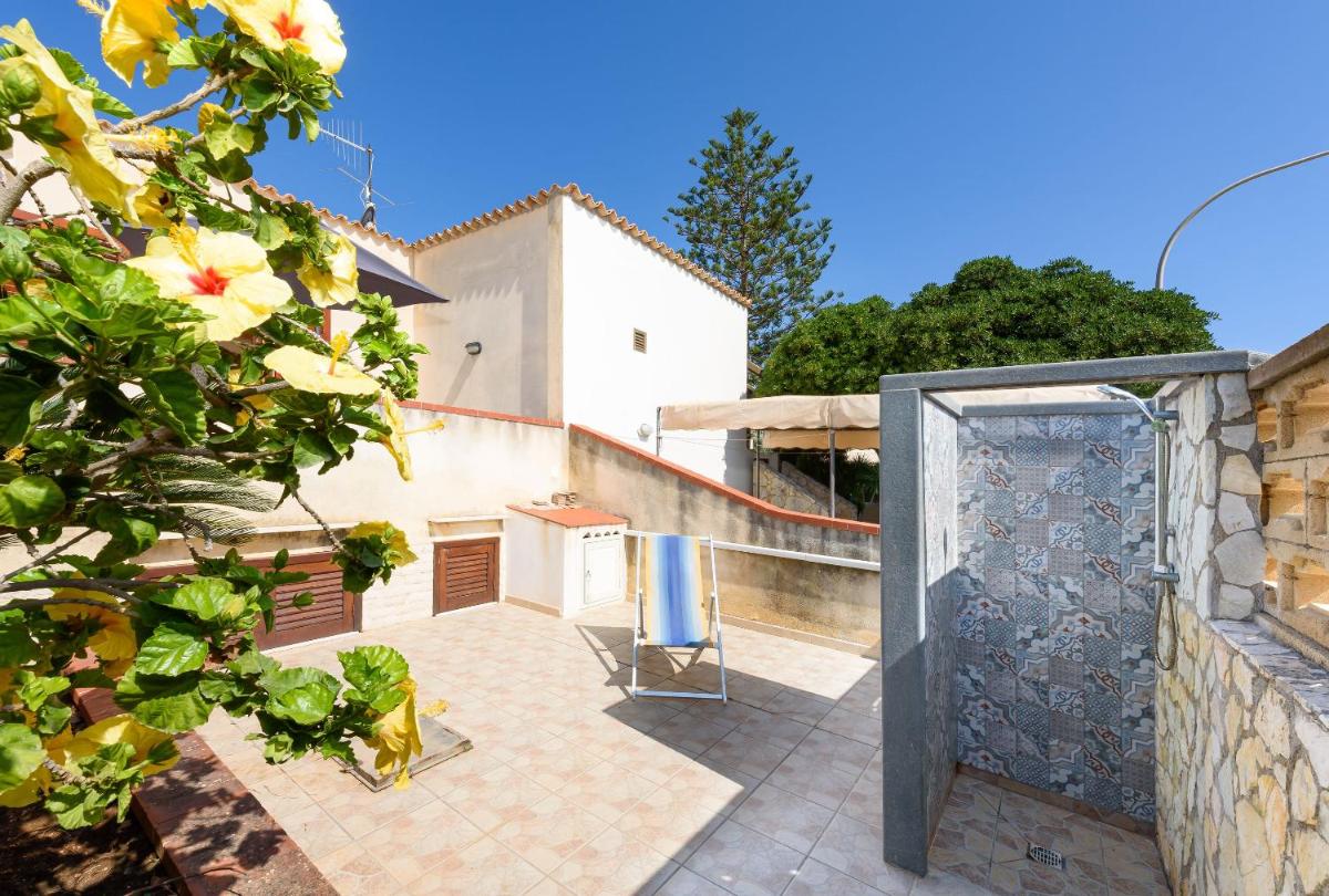 Casa Vacanza Azzurra 3 - Housity