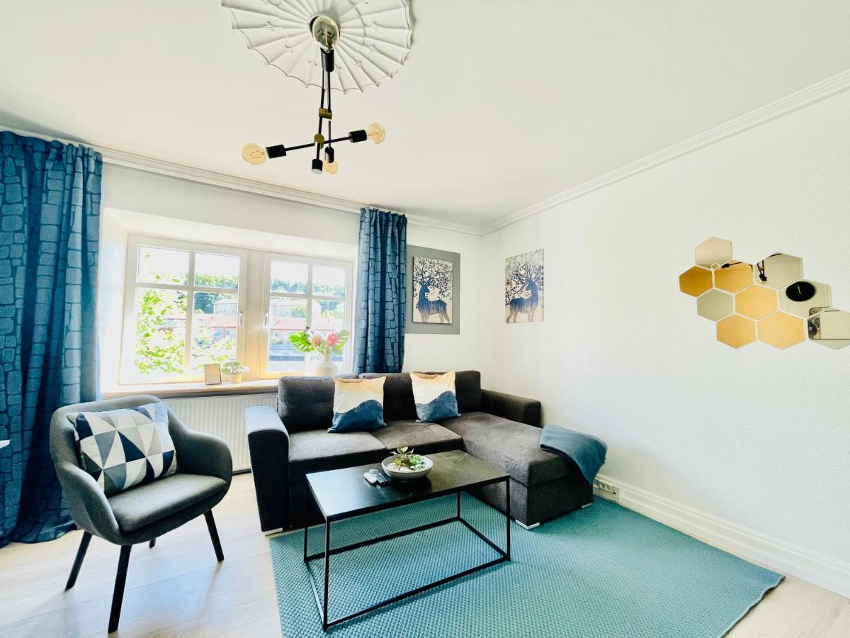 aday - Modern 2 Bedroom Charming Central Apartment with Public Parking - Housity