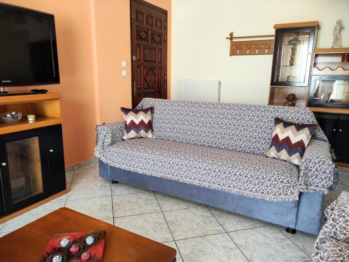 Areti's Apartment in Agios Konstantinos - Housity