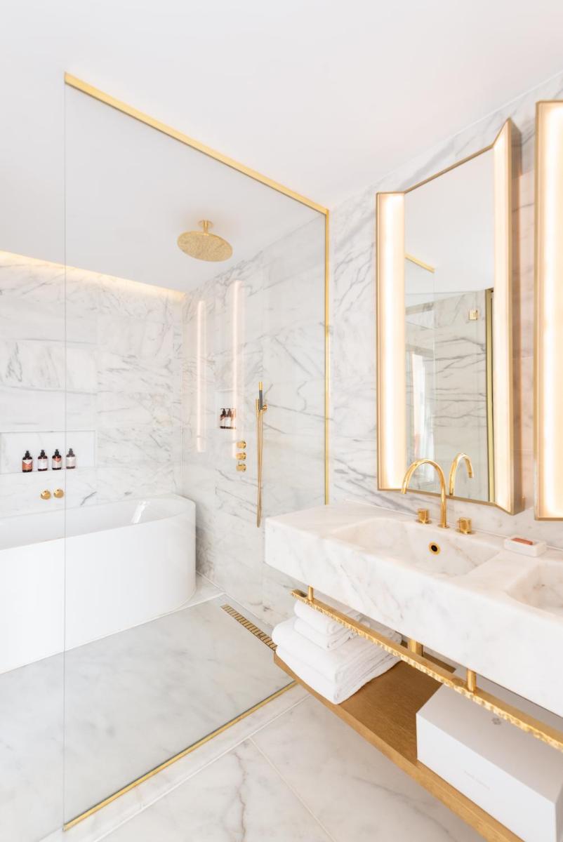 Un baño de Almanac Barcelona