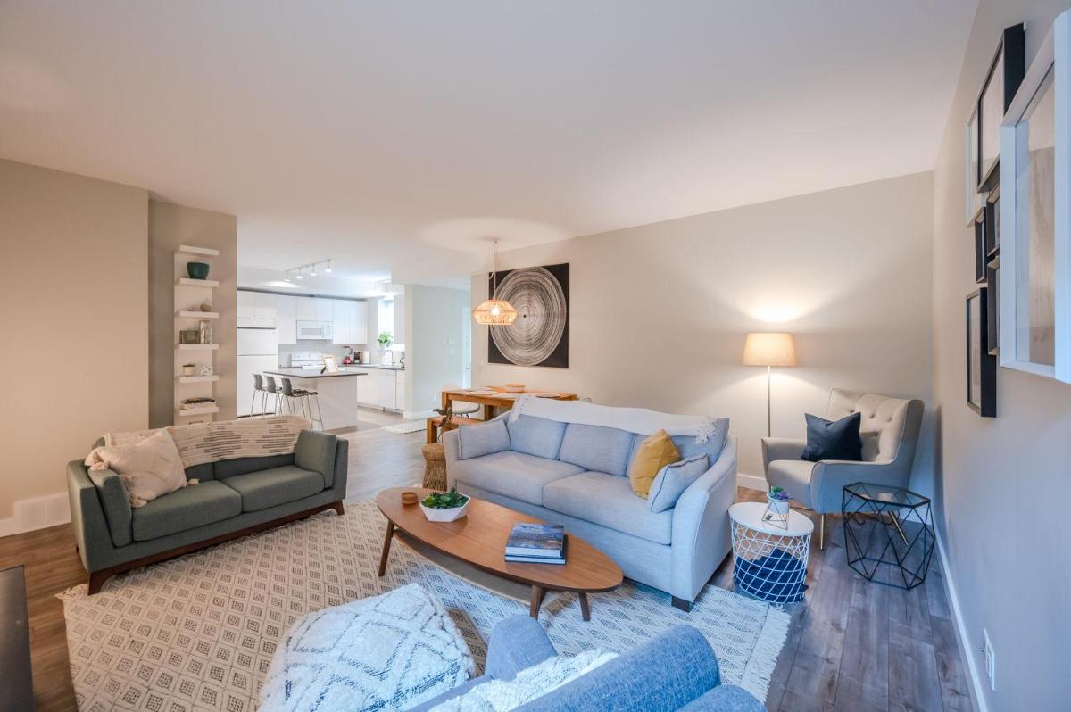 Evergreen Condo by Leavetown Vacations - Housity