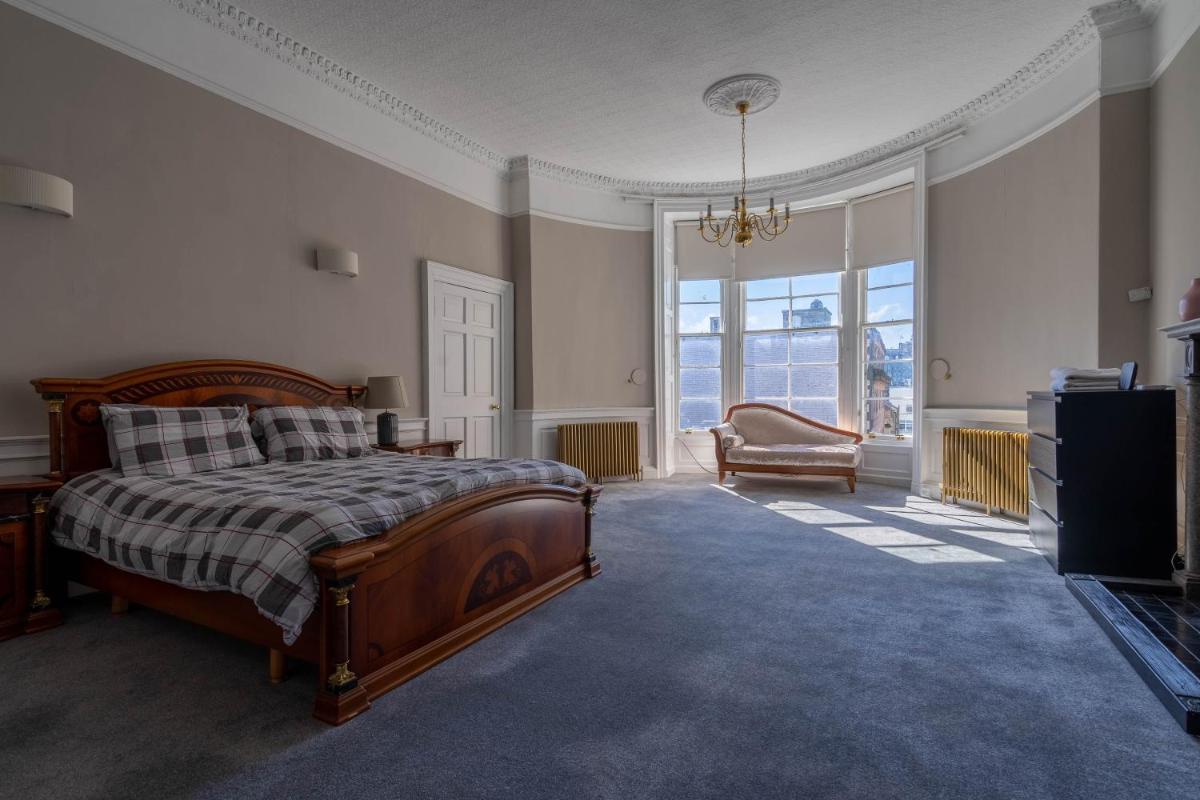 Luxury Apartment/Flat Edinburgh City Centre - Housity
