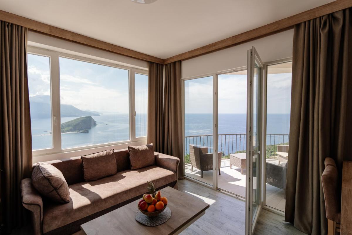 Viewpoint Villa - Housity