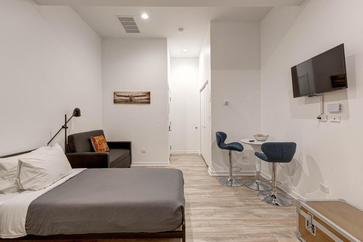 Cabin 105 by 747 Lofts - Hizvo