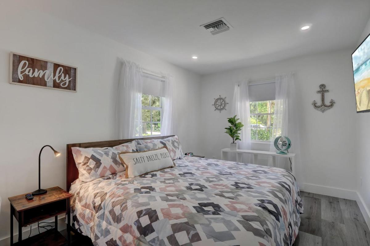Private Studio Tucked Away on a Private Compound - Housity