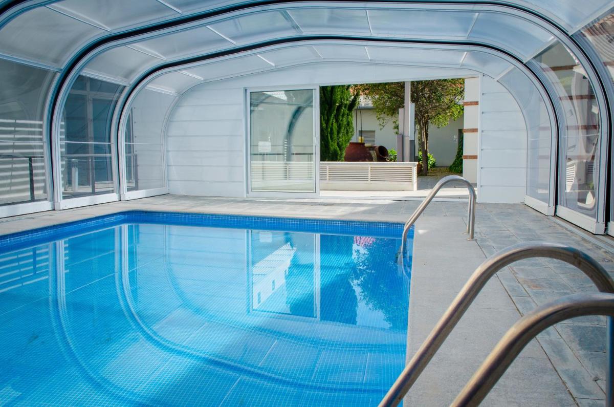 Piscina en o cerca de Hotel Mirador de Llerena