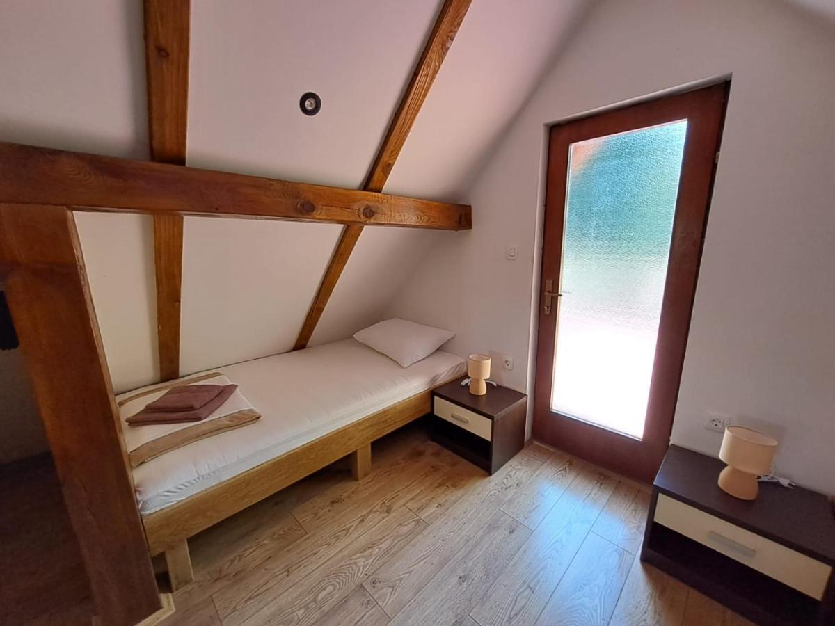 Apartment Iva - Housity