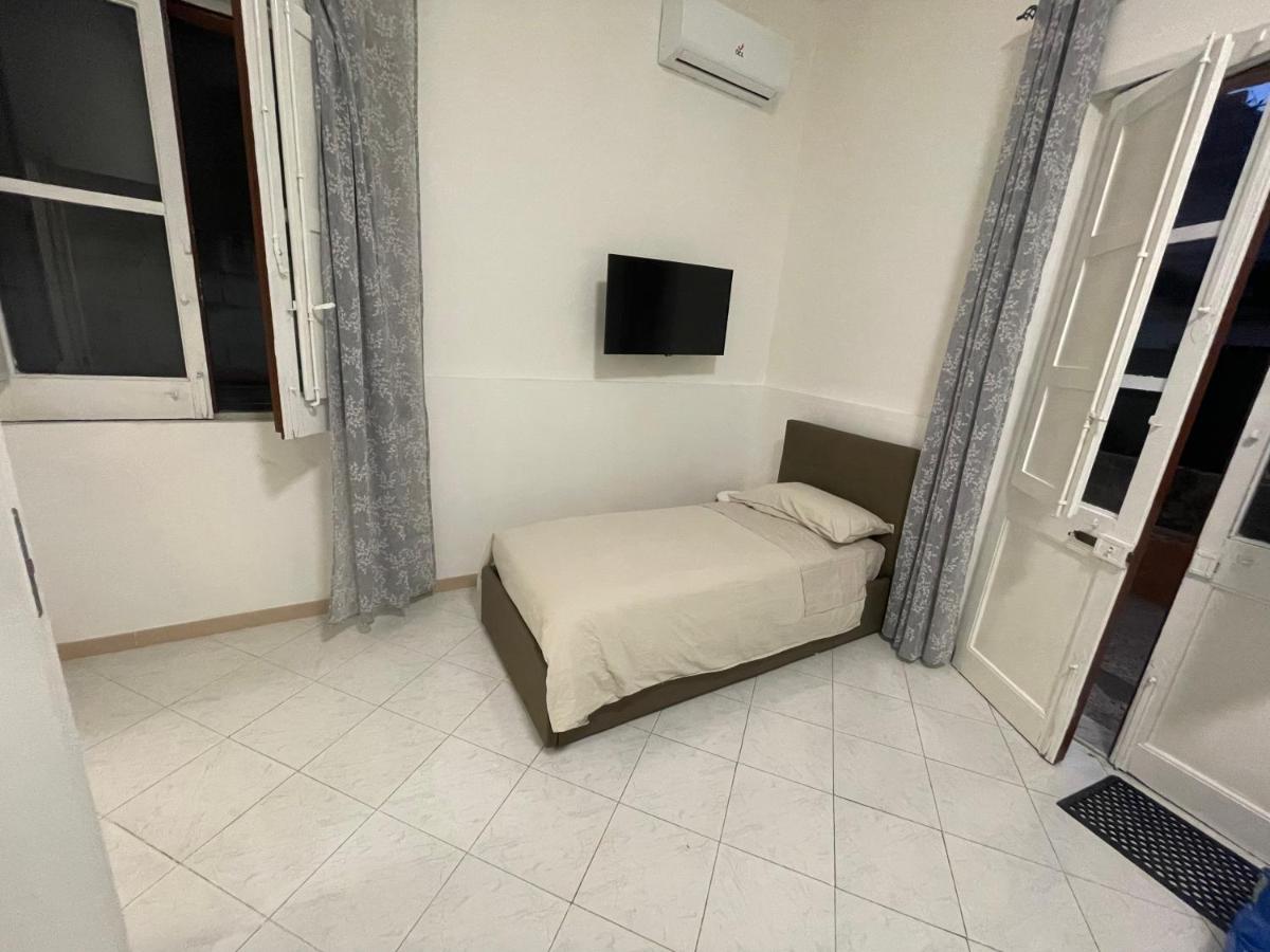 Lavica airport Catania B&b - Housity