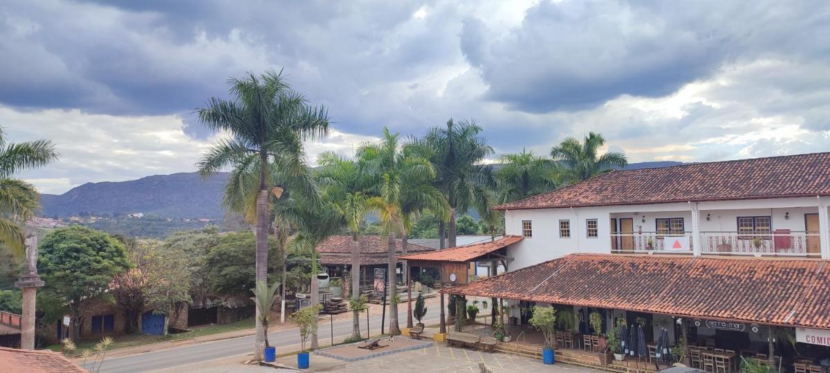 Pousada Santo Antônio 400m da Maria Fumaça segundo andar - Housity