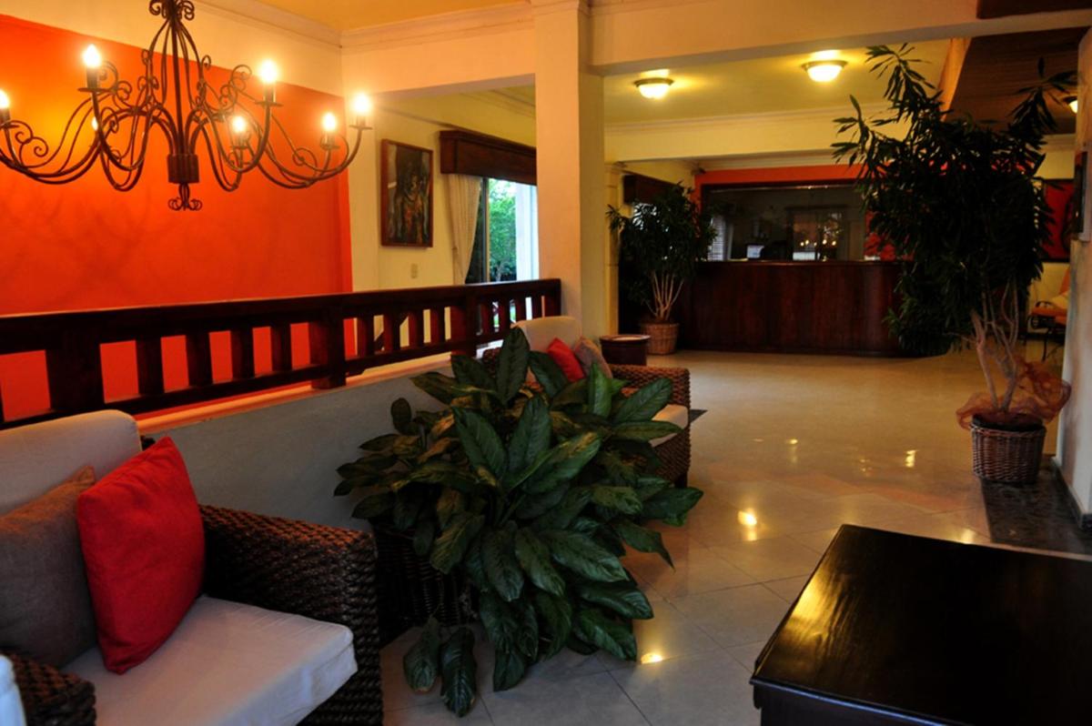 Hotel & Casino Flamboyan - Housity