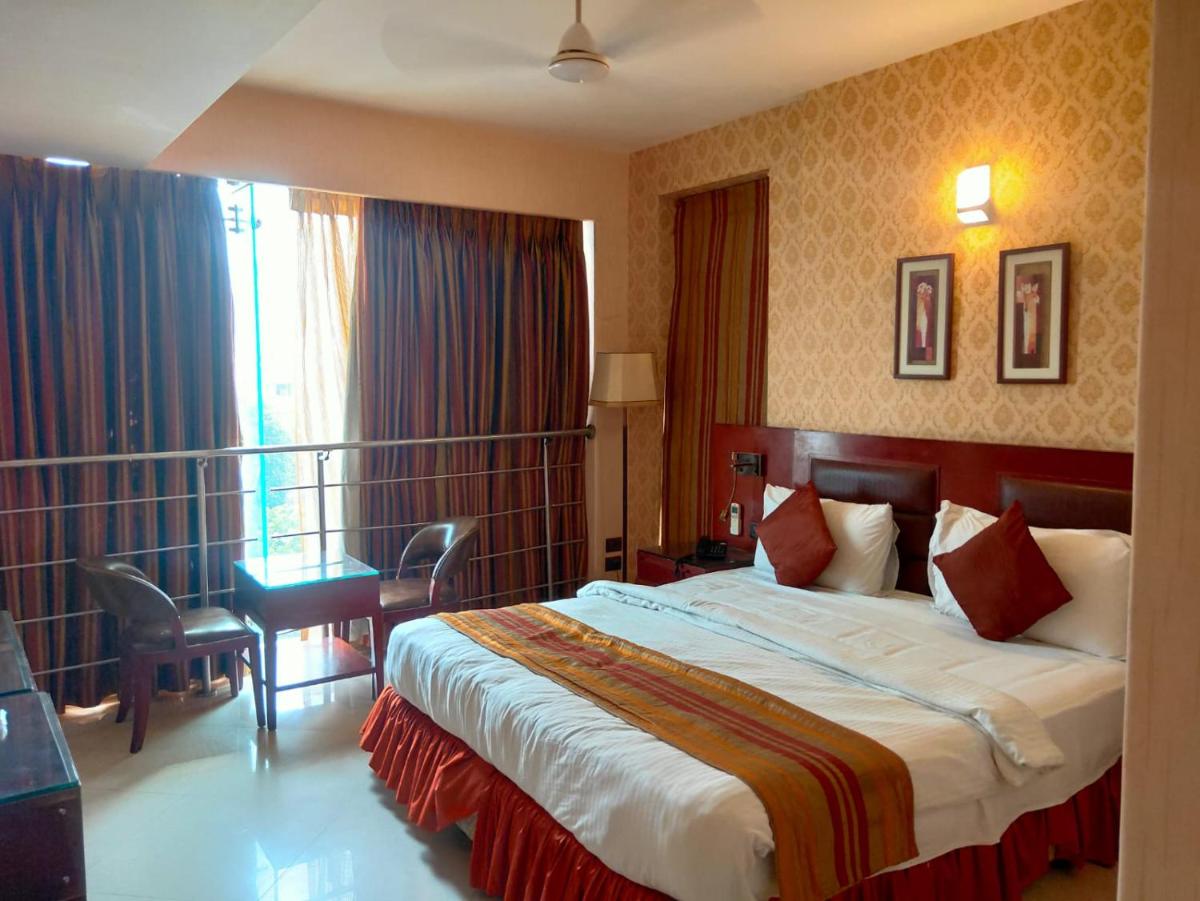 HOTEL RK REGENCY - Housity